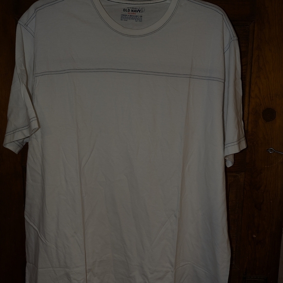 Old Navy Cream Short Sleeve Tee Relaxed Fit - Picture 1 of 6